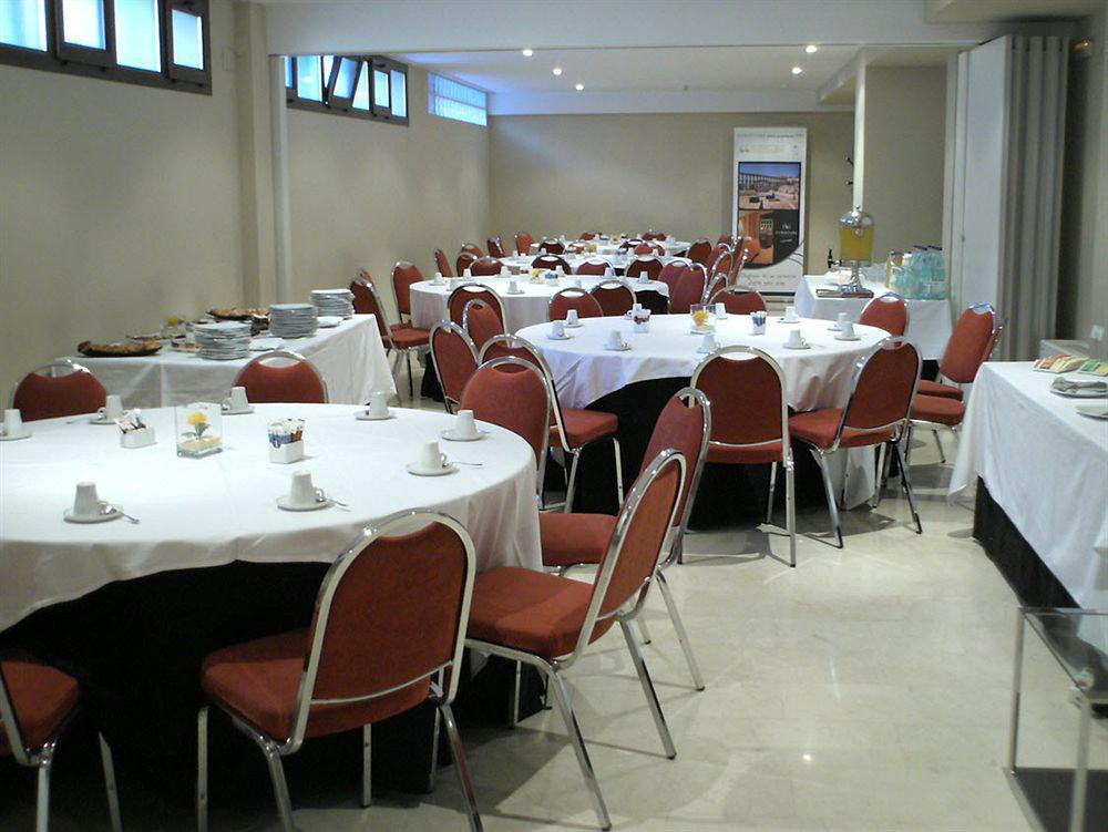 Hotel Eurostars Plaza Acueducto Segovia Restaurant foto